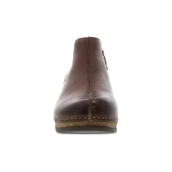 Dansko Makara Brown Waxy Milled -Daily Step Shop 9607785300 VF1