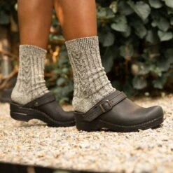 Dansko Ingrid Black Oiled -Daily Step Shop HeritagePDPIngridBlack2 8e273fef e13f 482e 9e1a 7a2f136704c8