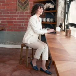 Dansko Larisa Navy Milled 9 Dansko Larisa Navy Milled -Daily Step Shop S23 PDP Larisa Navy 2400x2400 1